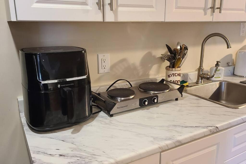 Spacious And Bright Unit With Natural Light. Pickering Extérieur photo