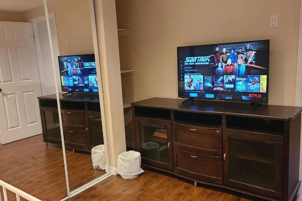Spacious And Bright Unit With Natural Light. Pickering Extérieur photo