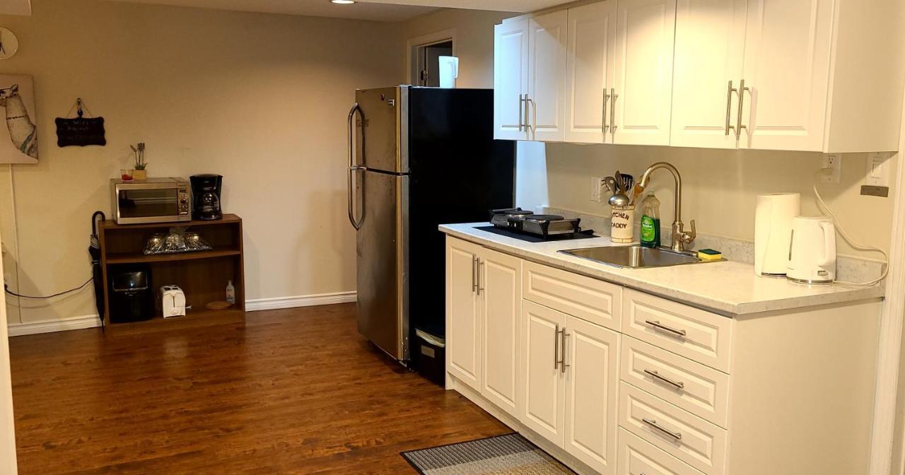 Spacious And Bright Unit With Natural Light. Pickering Extérieur photo