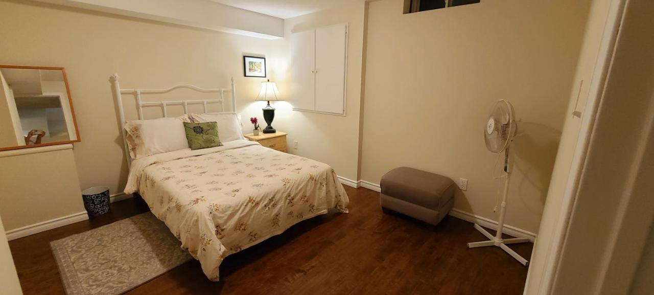 Spacious And Bright Unit With Natural Light. Pickering Extérieur photo