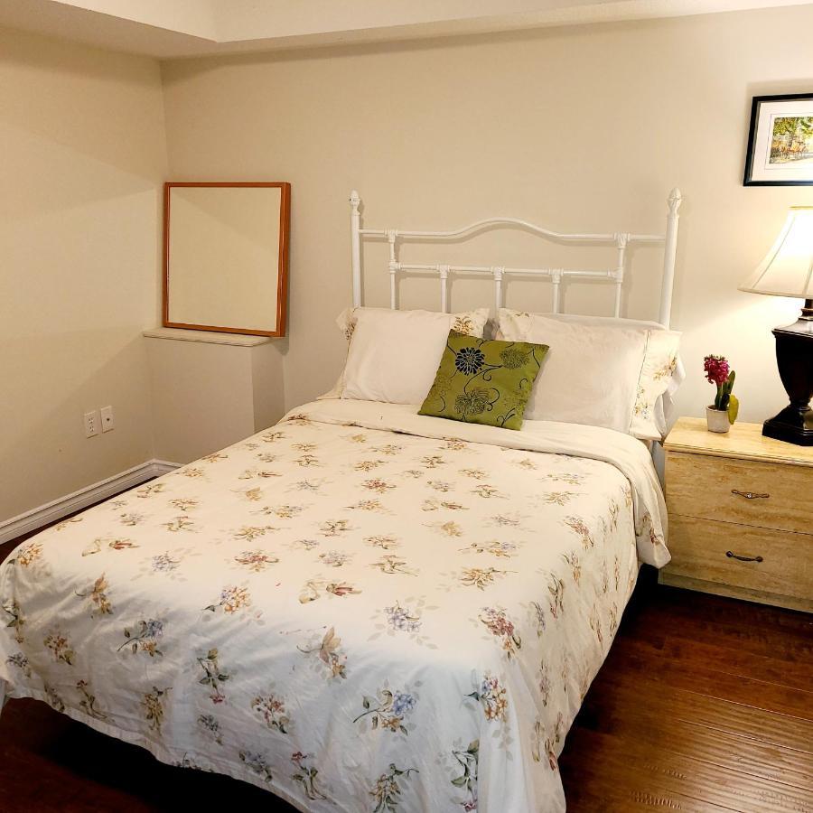 Spacious And Bright Unit With Natural Light. Pickering Extérieur photo